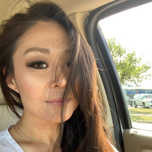 Meet the Posher Other - Meet your Posher, Emma